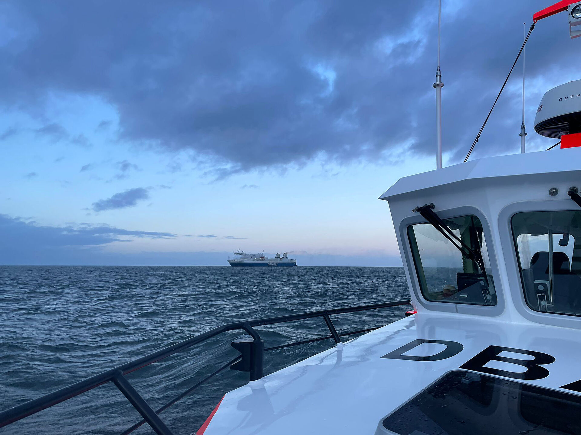 Seemann von Skandinavienfähre mit Hilfe der Seenotretter ins Krankenhaus ausgeflogen