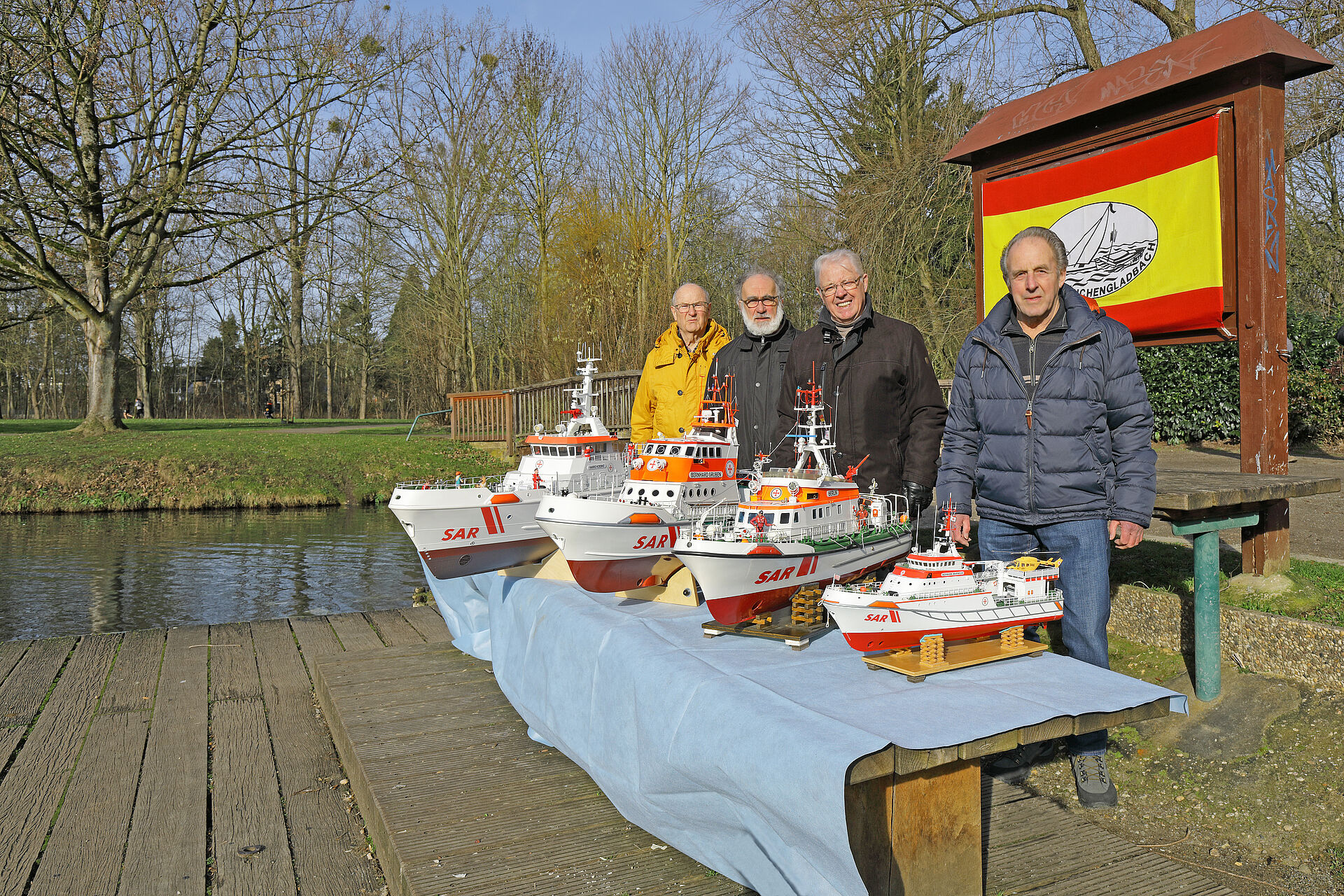 Spende Schiffsmodellbauclub Mönchengladbach an die Seenotretter