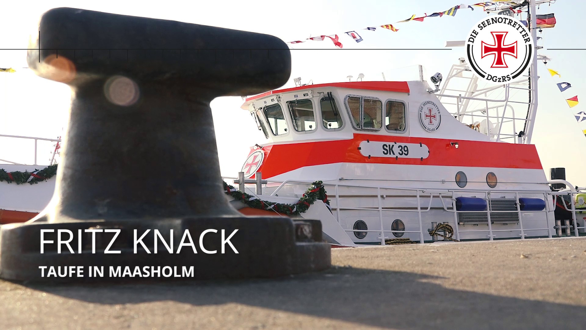 Im Hafen hat der Seenotrettungskreuzer SK39 fest gemacht.