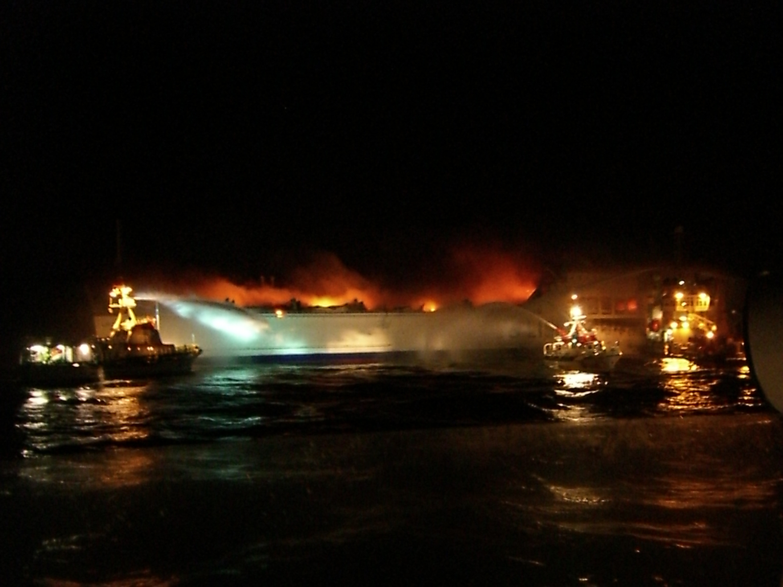 Blick zurück: Vor zehn Jahren brannte auf der Ostsee das Ro-Ro-Fahrgastschiff „Lisco Gloria“