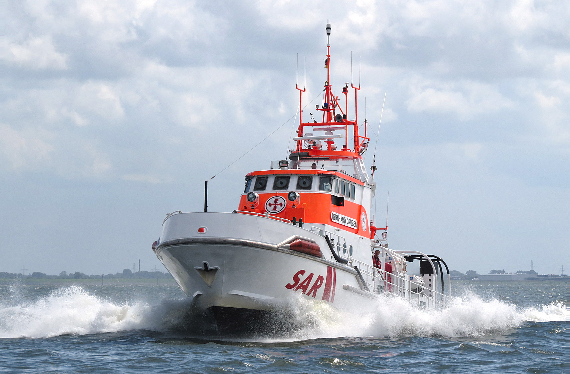 Zwei Segler auf der Nordsee aus Lebensgefahr gerettet